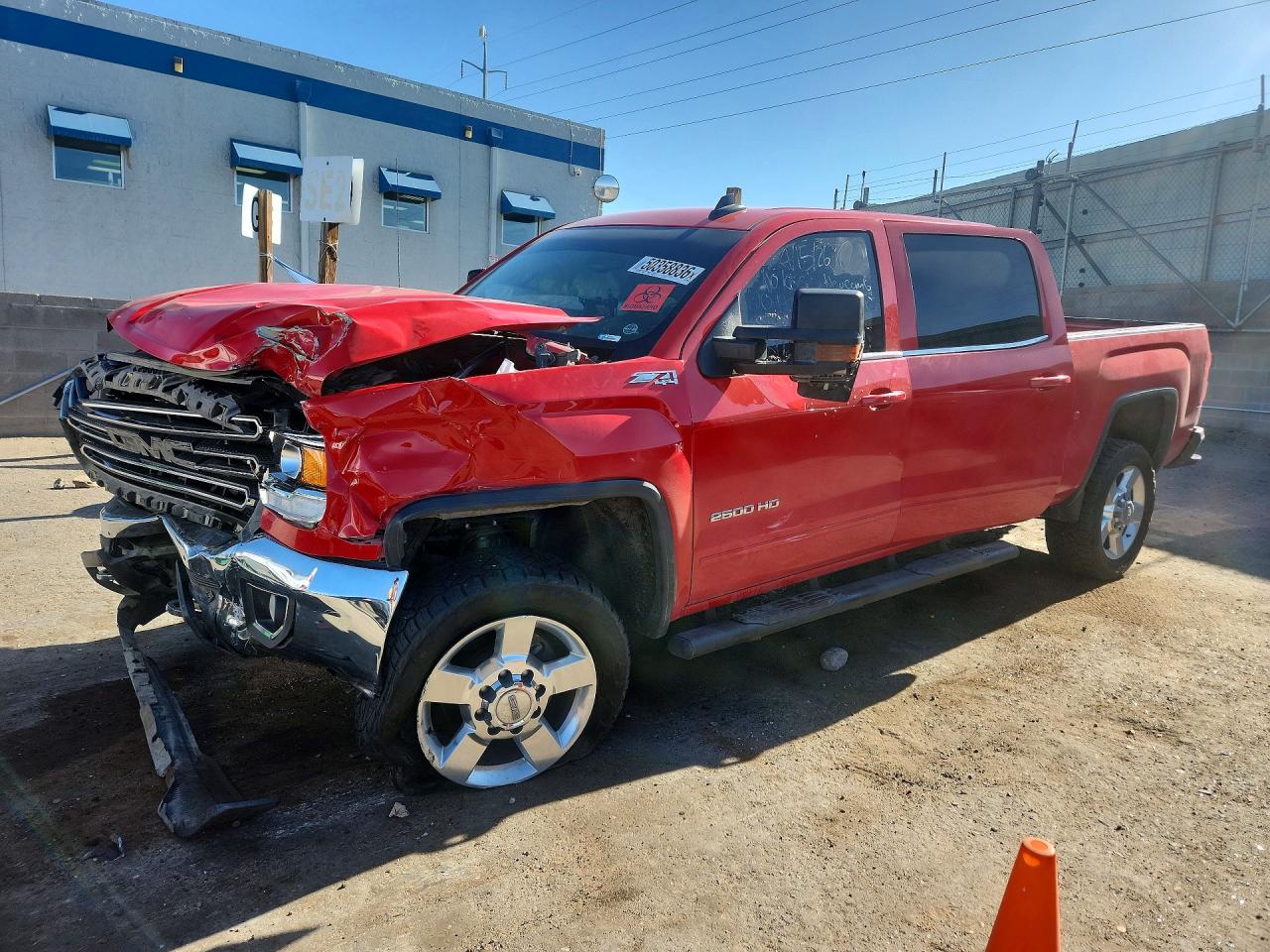 2018 GMC SIERRA VIN 1GT12SEG0JF145182 photo 1