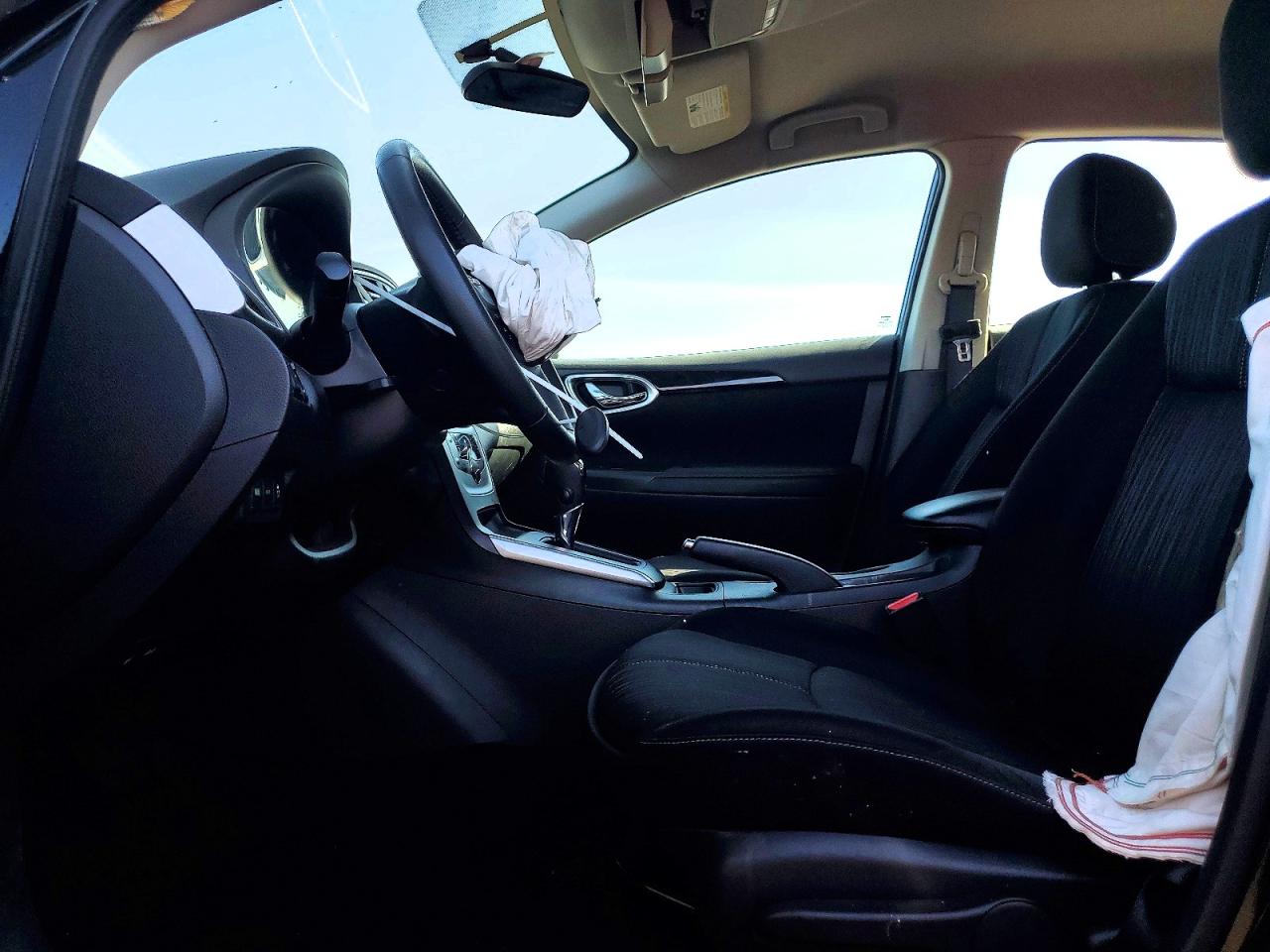 2018 Nissan Sentra VIN 3N1AB7APXJY345680 photo 7