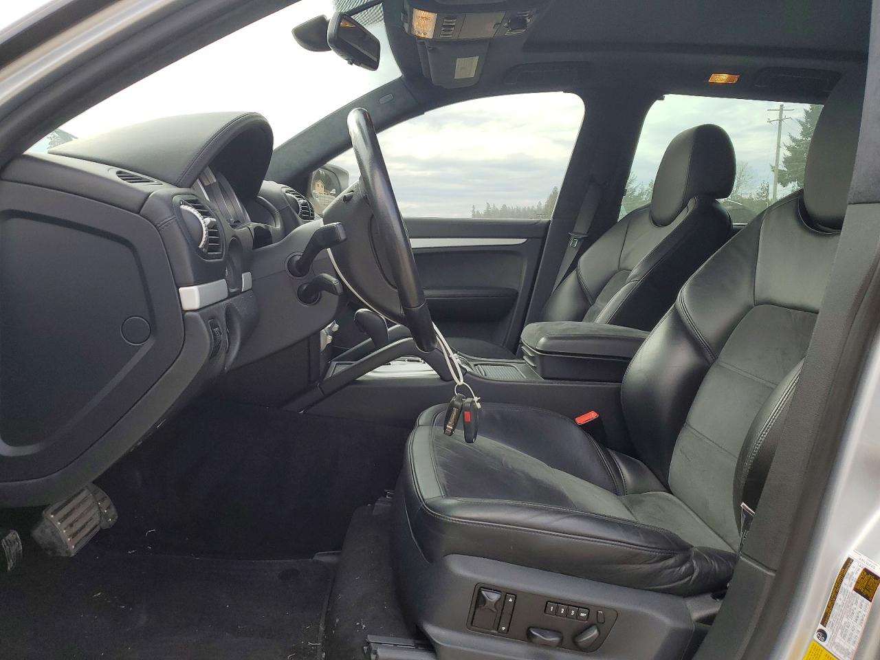 2010 Porsche Cayenne VIN WP1AD2APXALA61550 photo 7