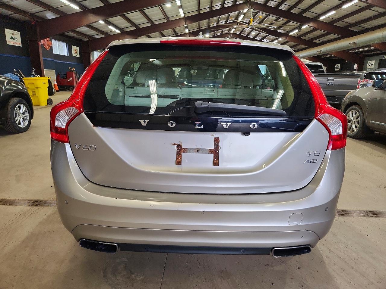 2015 Volvo V60 VIN YV1612SM9F1267136 photo 6