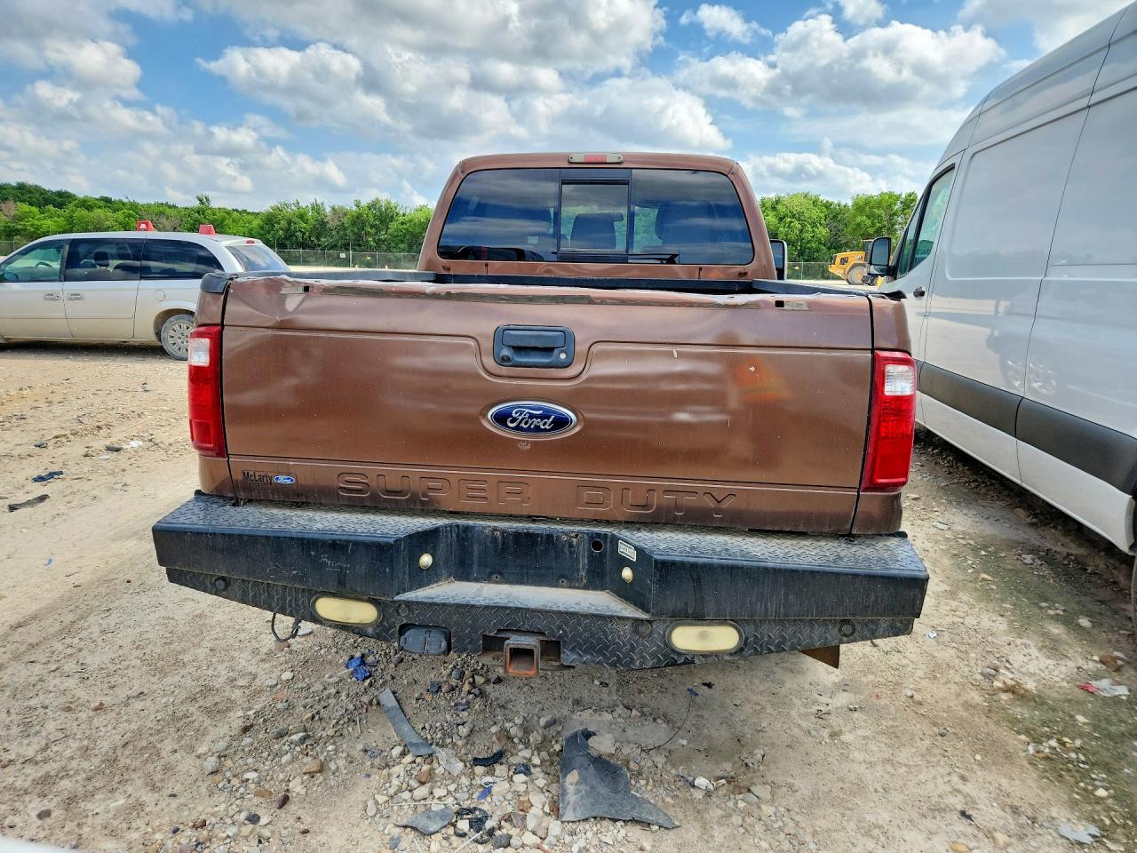 2011 Ford F250 VIN 1FT7W2BT9BEB17596 photo 6