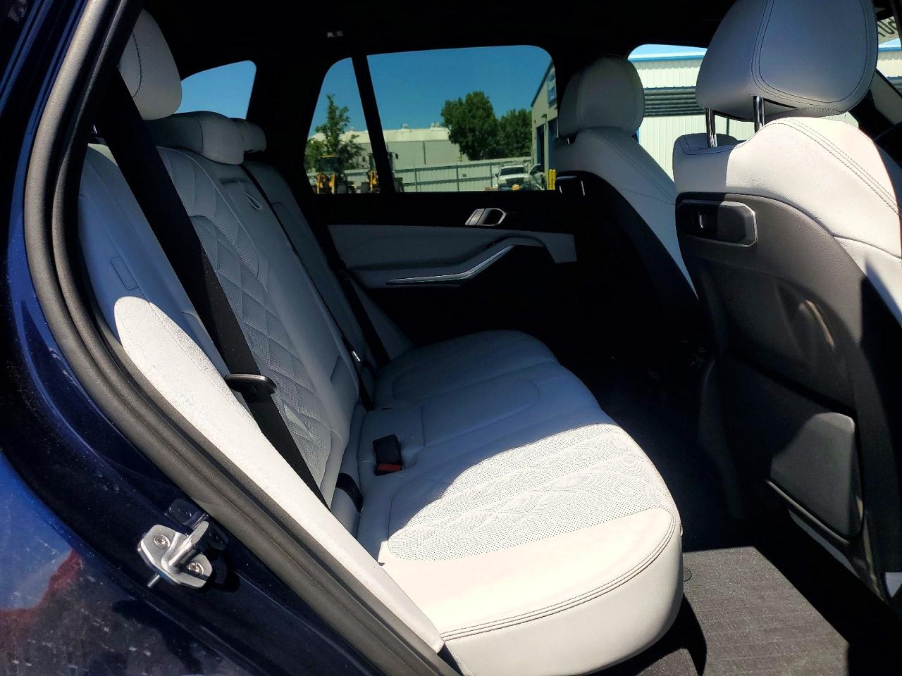 2025 BMW X5 VIN 5UX43EU09S9Z63380 photo 11