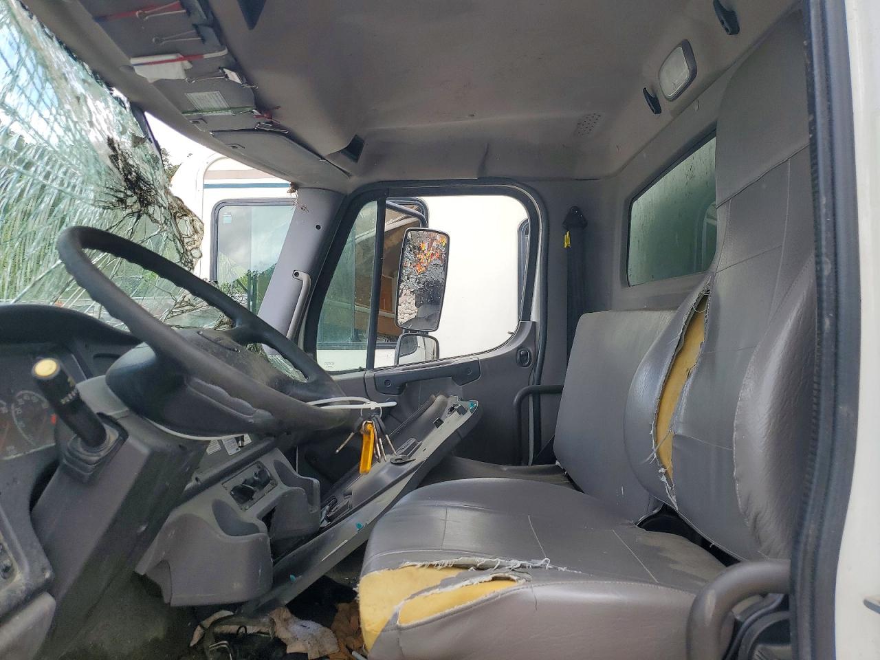 2020 FREIGHTLINER All other VIN 3ALACYFE7LDMD6529 photo 5