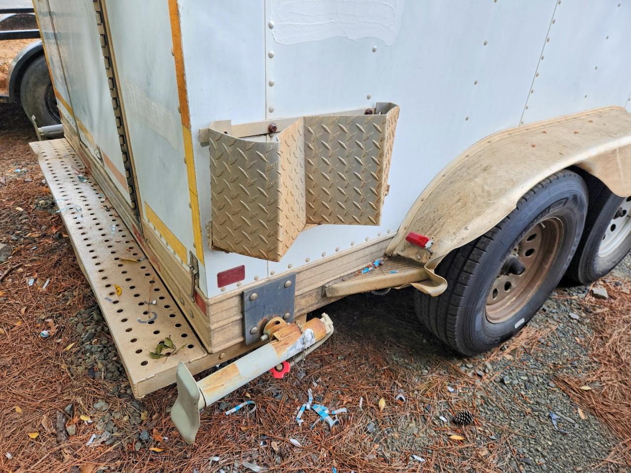 1999 FEATHERLITE Trailer VIN 4FGL01123XC024735 photo 9