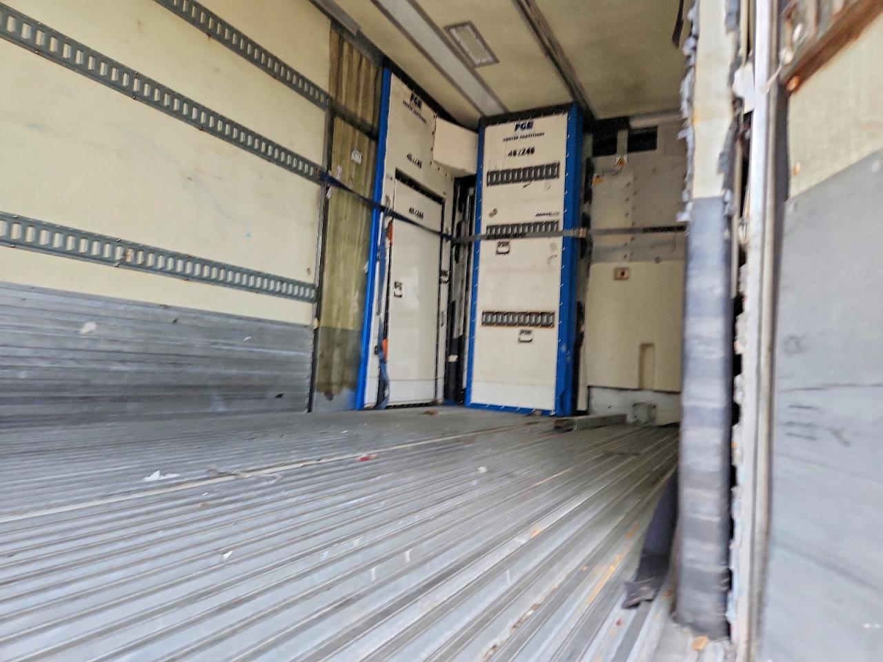 2015 UTILITY All models VIN 1UYVS2487FM408333 photo 5