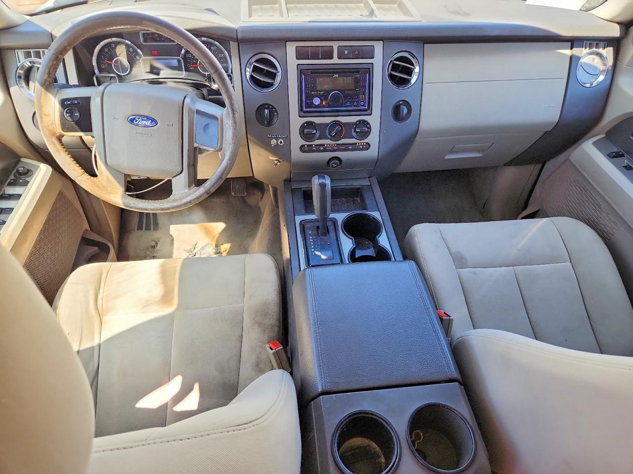2014 Ford Expedition VIN 1FMJK1G57EEF52557 photo 8
