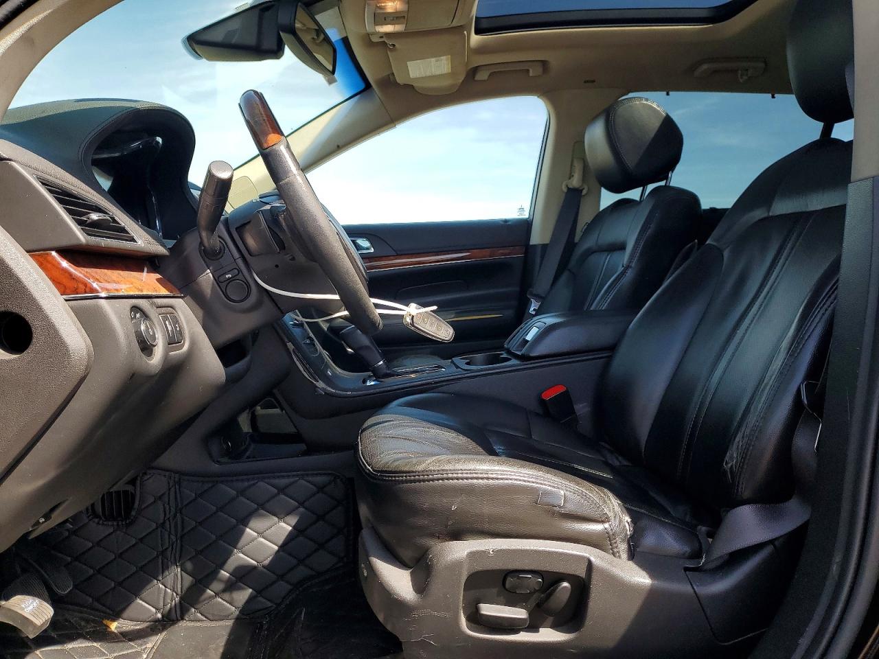 2013 Lincoln Mkt VIN 2LMHJ5FK8DBL54018 photo 7