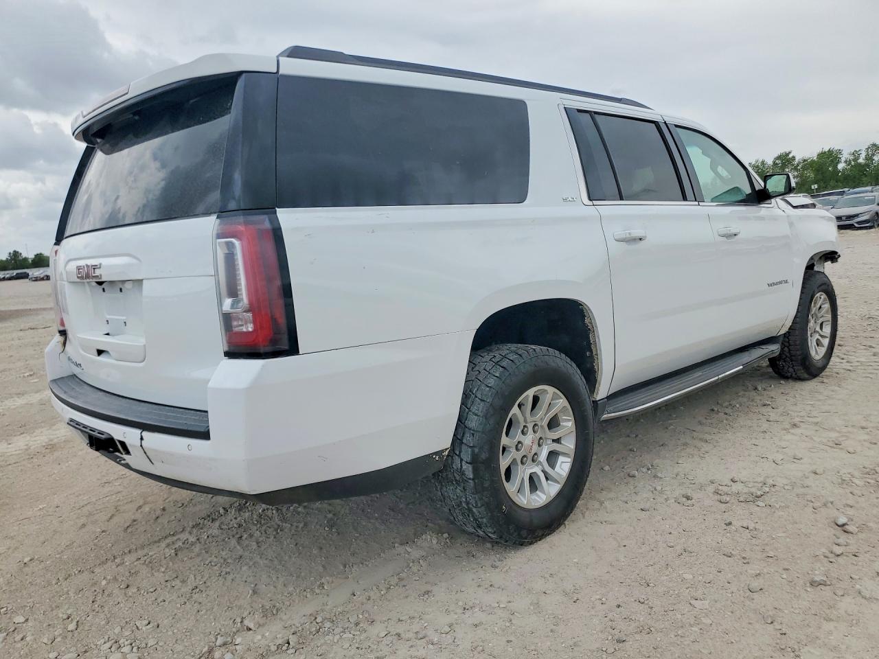 2020 GMC Yukon VIN 1GKS2GKC1LR178491 photo 3