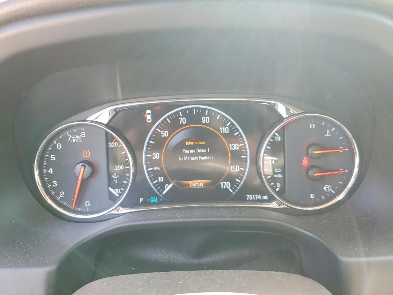 2017 GMC Acadia den VIN 1GKKNPLS6HZ149847 photo 9