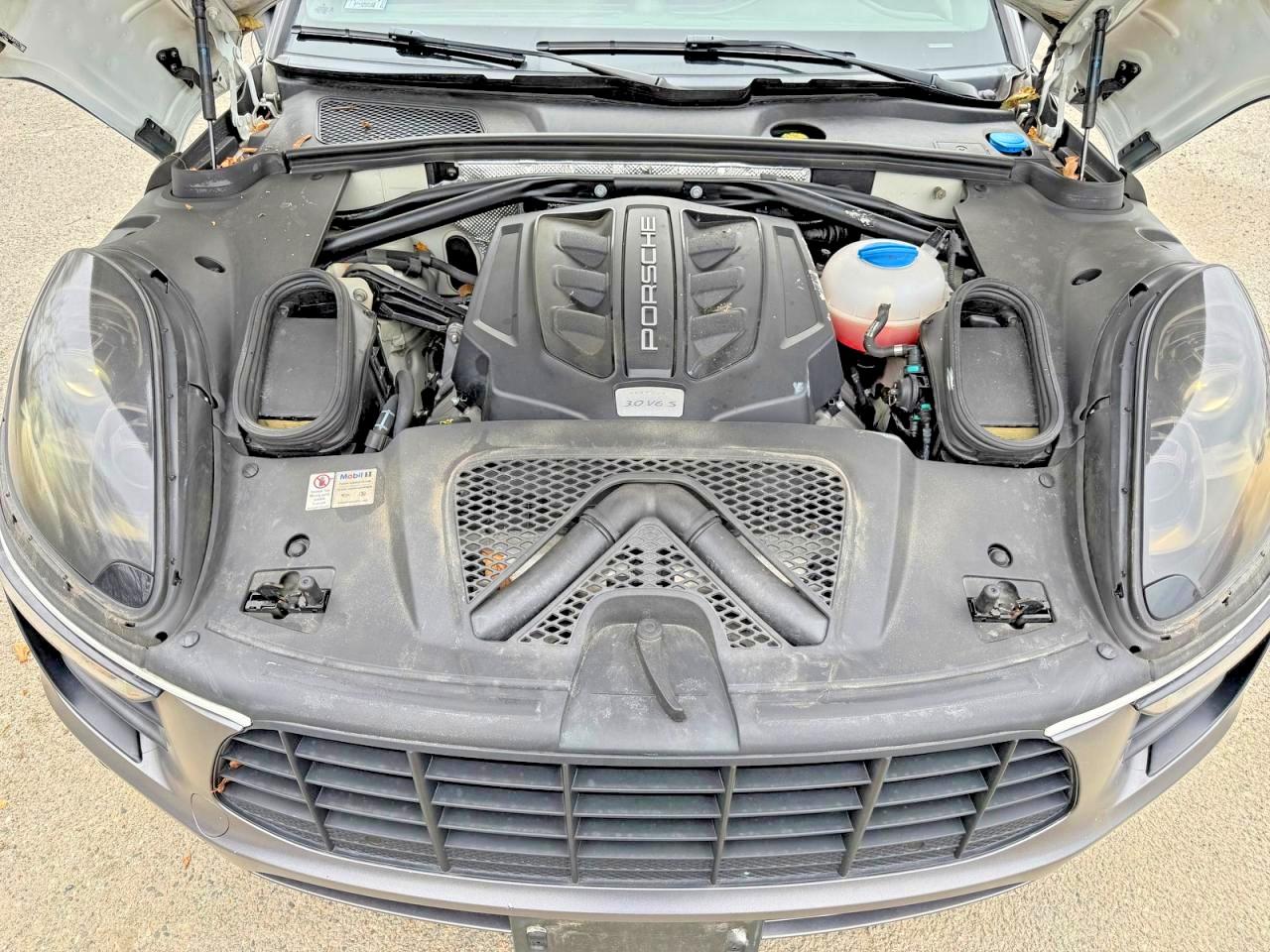 2016 Porsche Macan VIN WP1AB2A57GLB45029 photo 7
