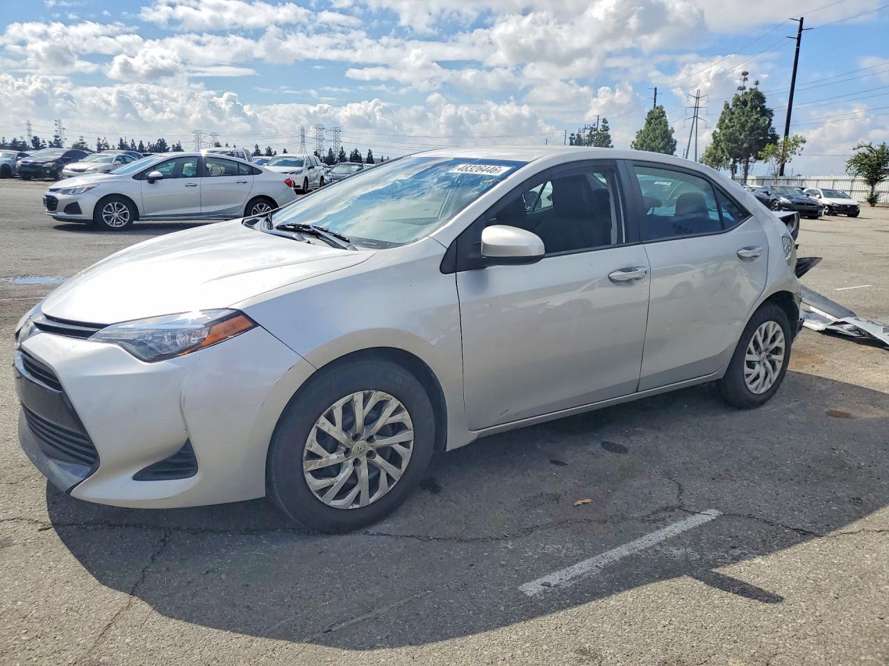 2019 TOYT Corolla VIN 5YFBURHE8KP913888 photo 1