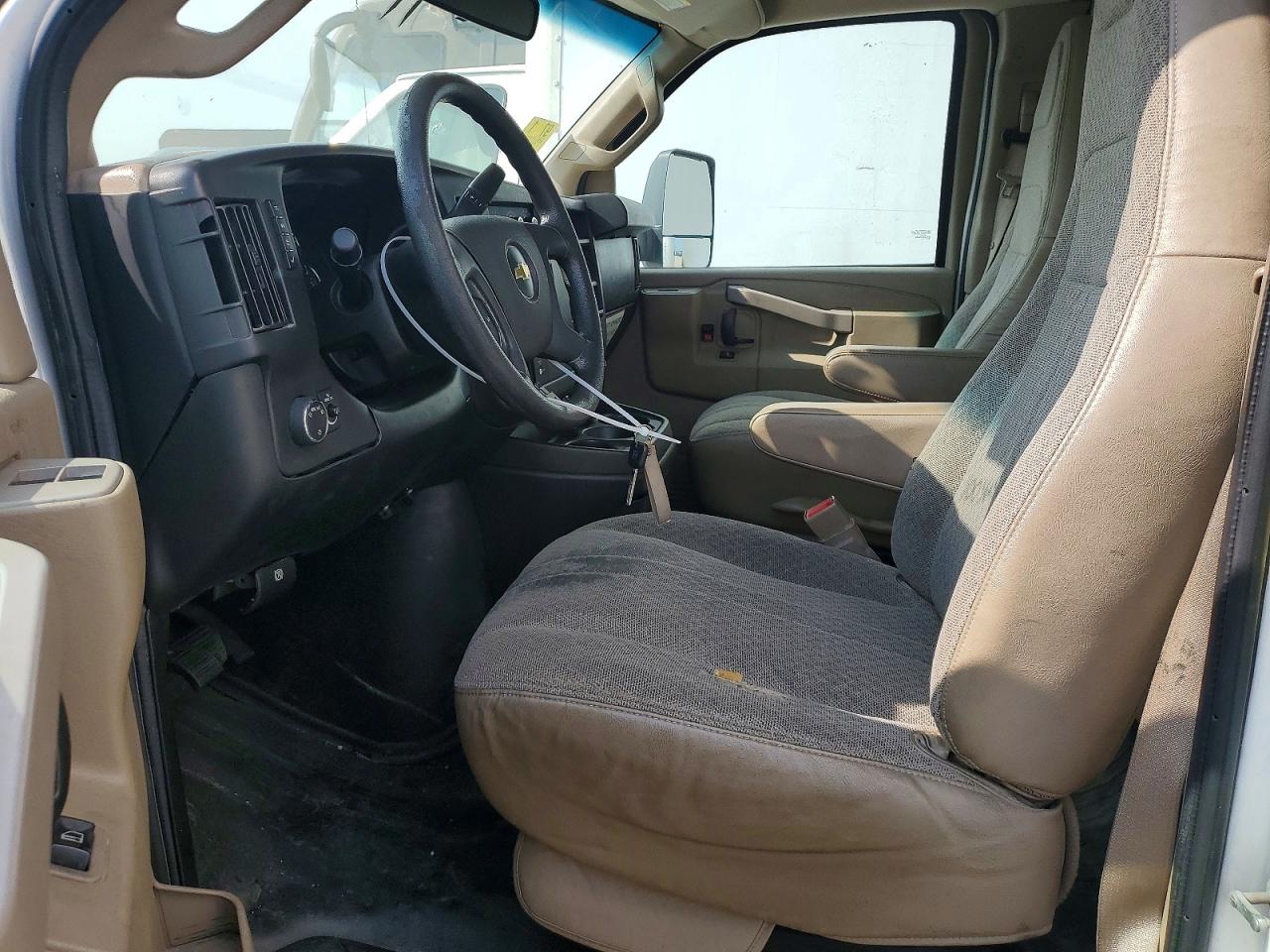 2018 Chevrolet Express VIN 1HA6GVCG5JN001012 photo 7