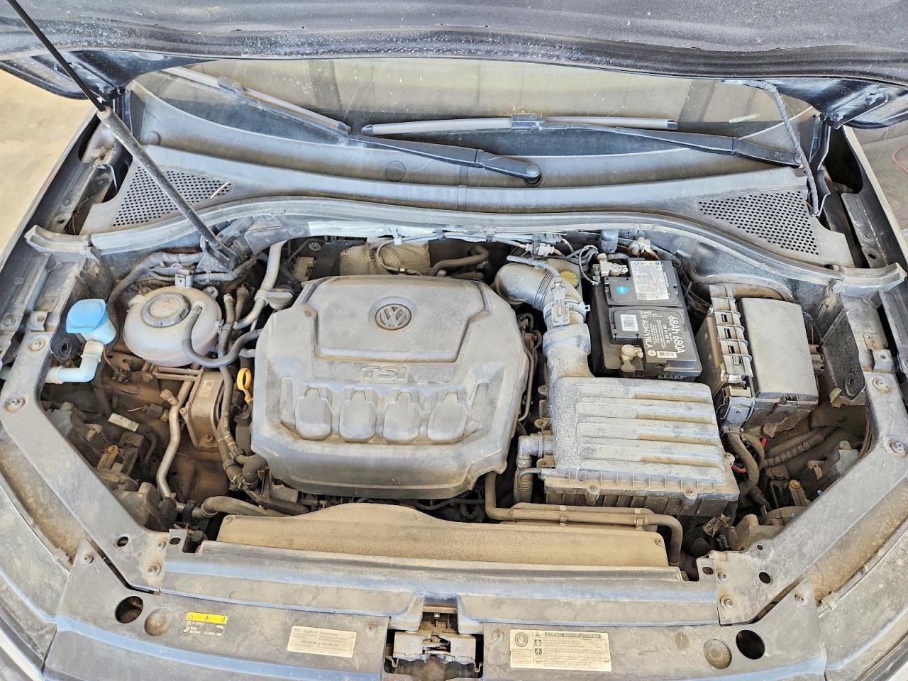 2018 Volkswagen Tiguan VIN 3VV1B7AX3JM019824 photo 12