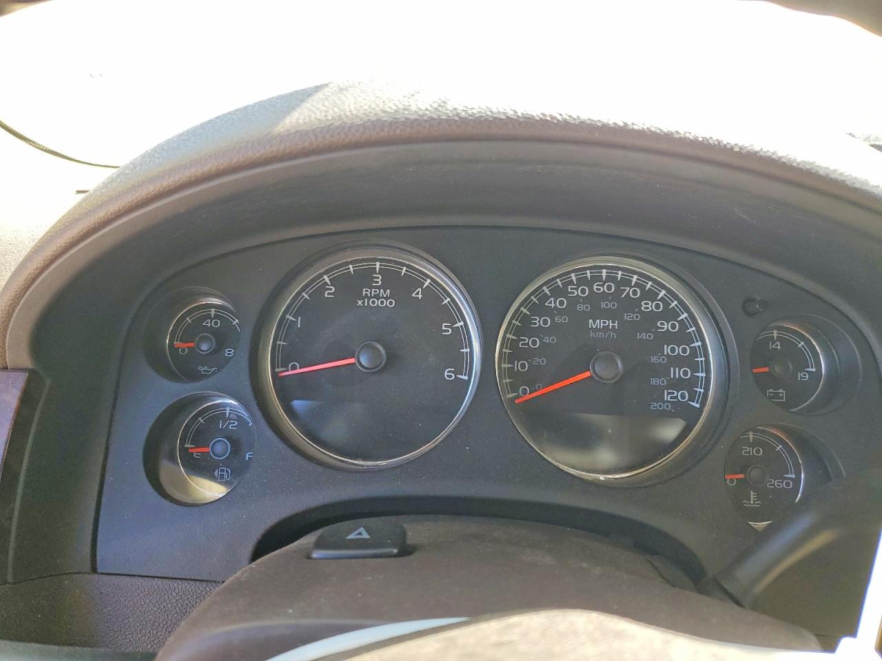 2010 GMC Yukon VIN 1GKUKEEF6AR218967 photo 9