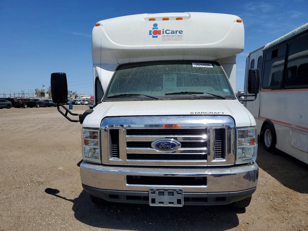 2017 Ford Econoline VIN 1FDFE4FS8HDC01494 photo 5