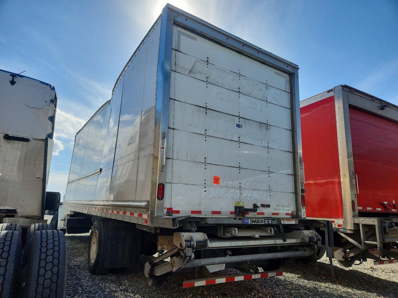 2023 FREIGHTLINER All other VIN 3ALACWFC3PDNT1361 photo 2
