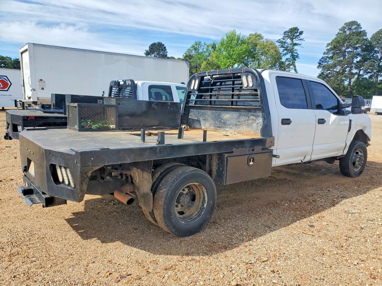 2018 Ford F350 VIN 1FD8W3H66JEB71380 photo 3