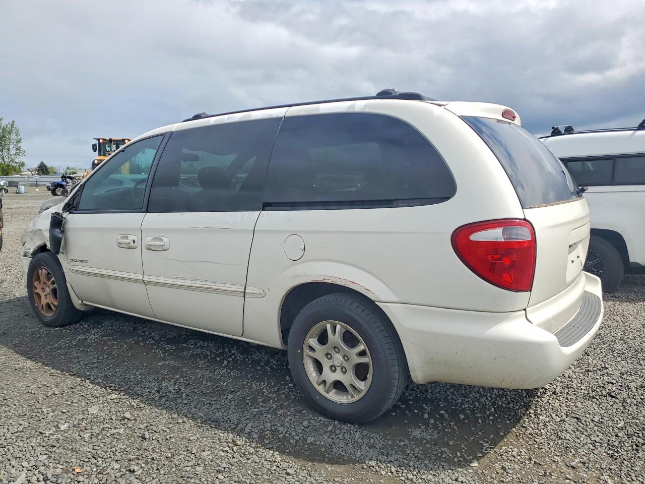 2001 Dodge Caravan VIN 2B4GP44321R224073 photo 2