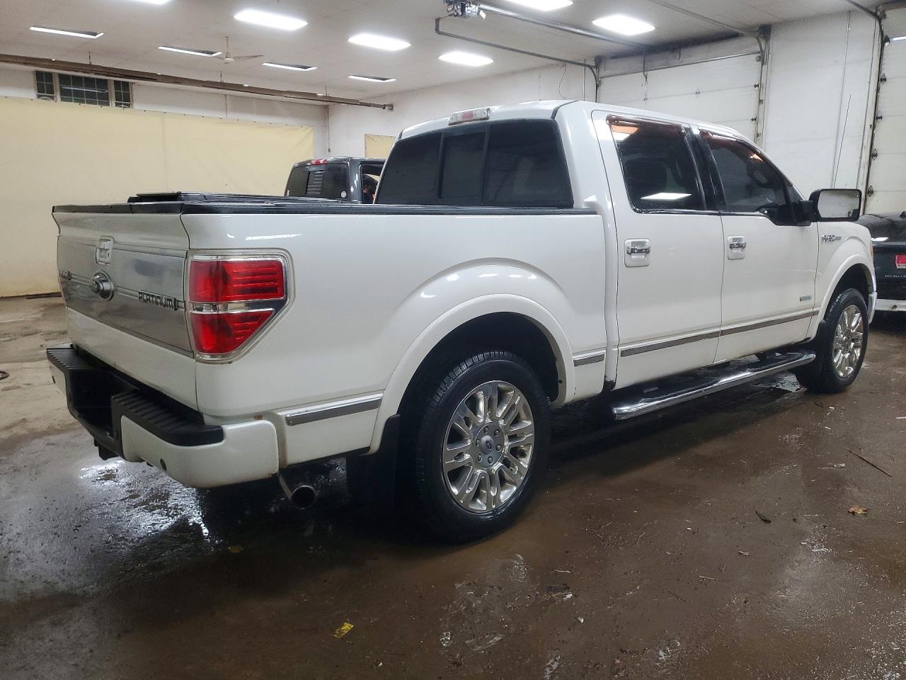 2011 Ford F150 VIN 1FTFW1ET9BFA81517 photo 3