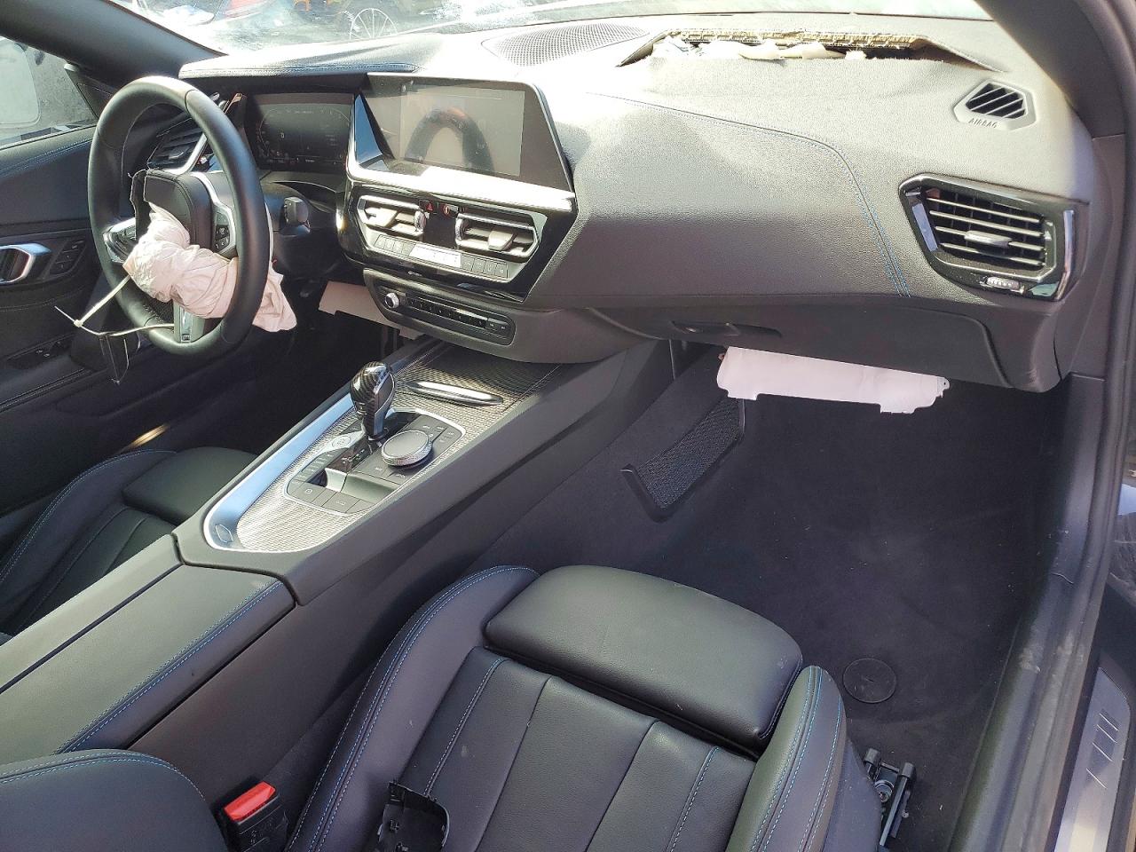 2021 BMW Z4 VIN WBAHF9C08MWX27792 photo 8