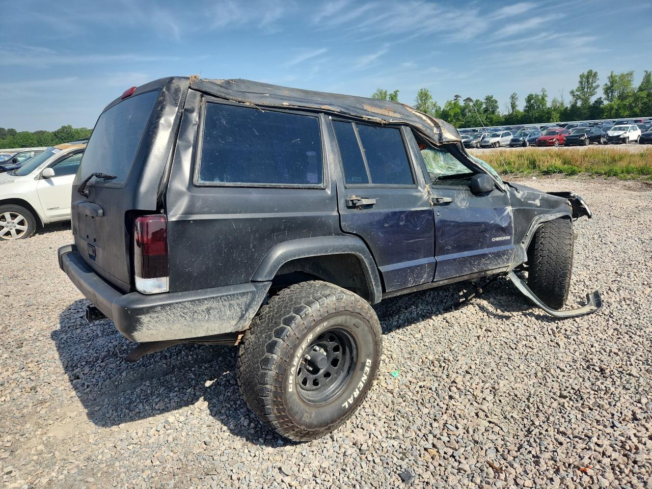 1999 Jeep Cherokee VIN 1J4FF28S4XL634392 photo 3