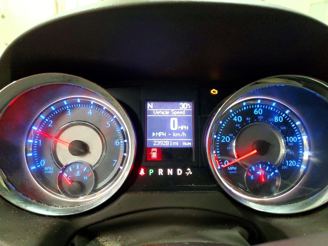 2014 Chrysler Minivan VIN 2C4RC1CG1ER231337 photo 9