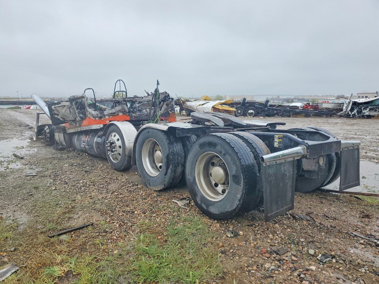 2018 PETERBILT All models VIN 1XPBP49XXJD481105 photo 3