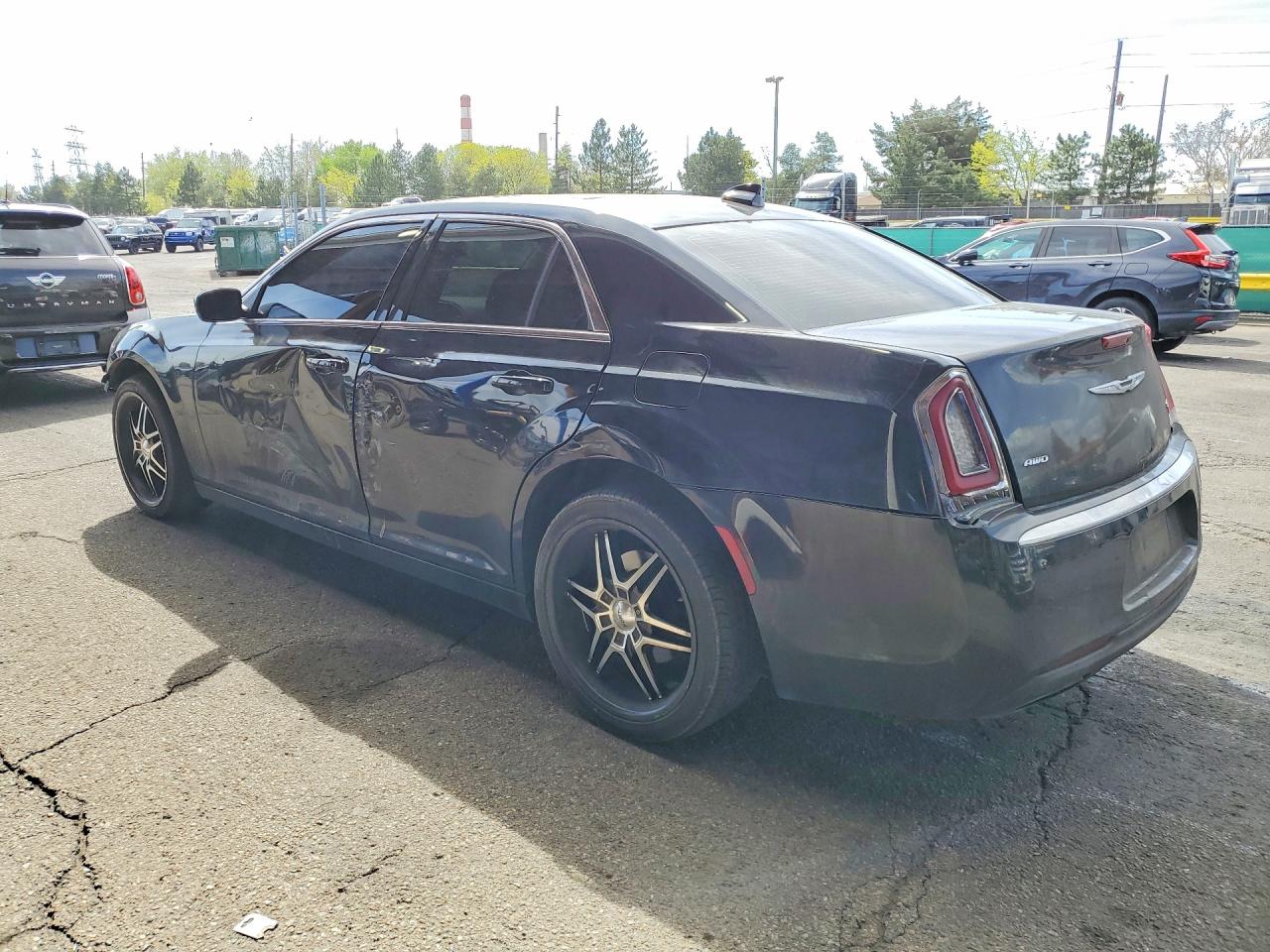 2015 CHRYSLER 300 VIN 2C3CCARG0FH830979 photo 2