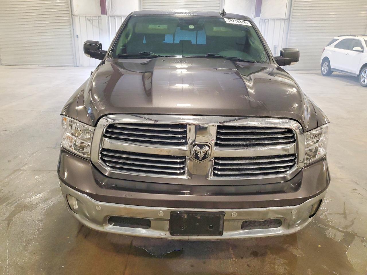 2018 Ram 1500 VIN 3C6RR7LT0JG195775 photo 5