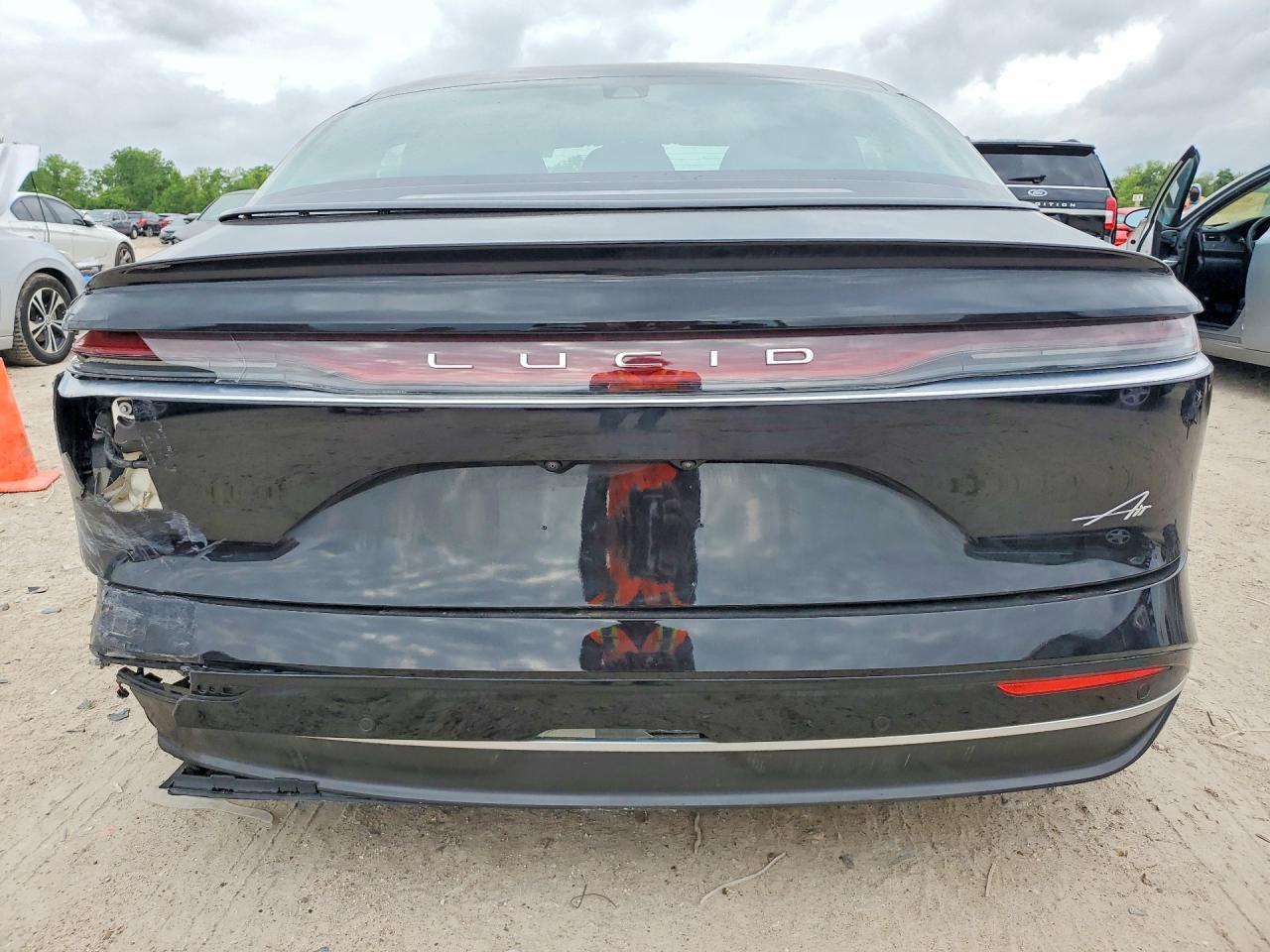 2026 LUCID Air pure VIN 50EA1PGA6TA019400 photo 6