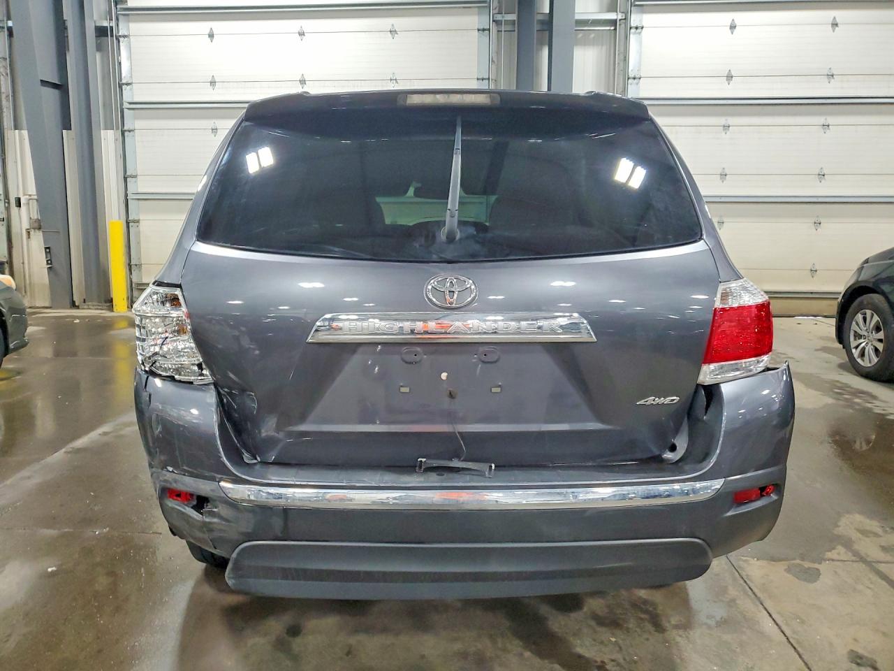 2012 Toyota Highlander VIN 5TDBK3EH8CS109861 photo 6