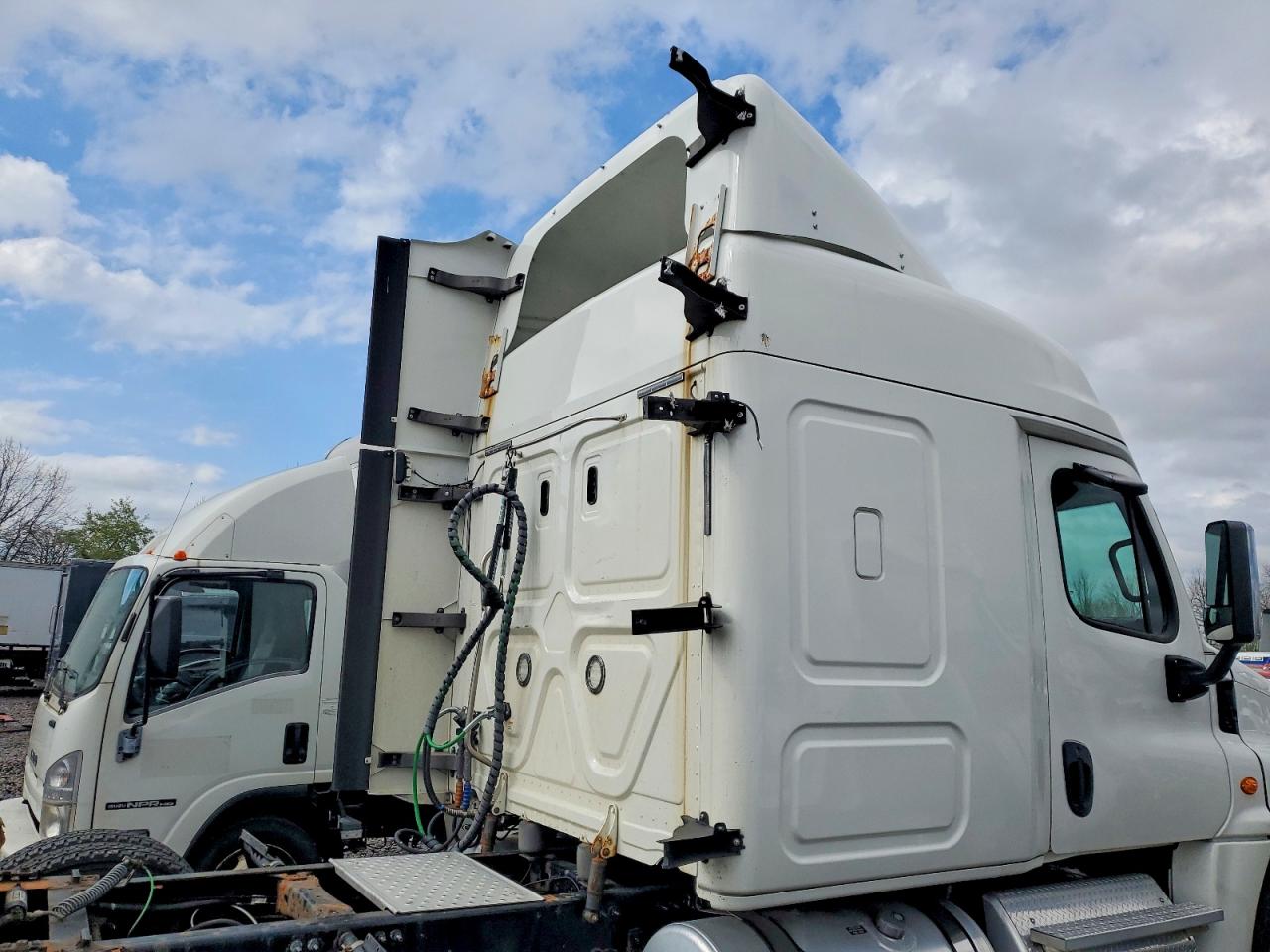2018 FREIGHTLINER All other VIN 1FUJGLDV8JLKC7089 photo 9