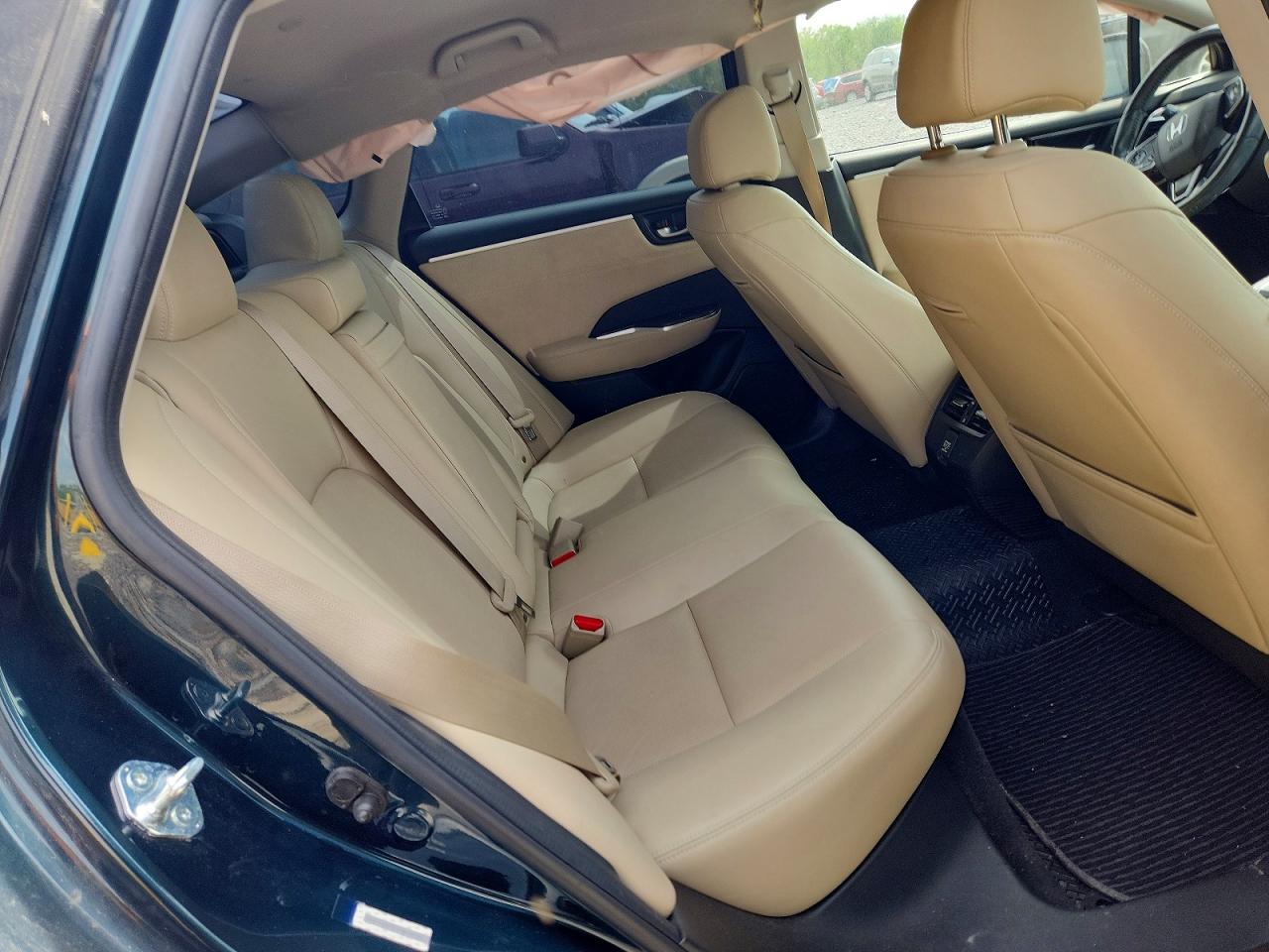 2018 Honda Clarity VIN JHMZC5F37JC010830 photo 10