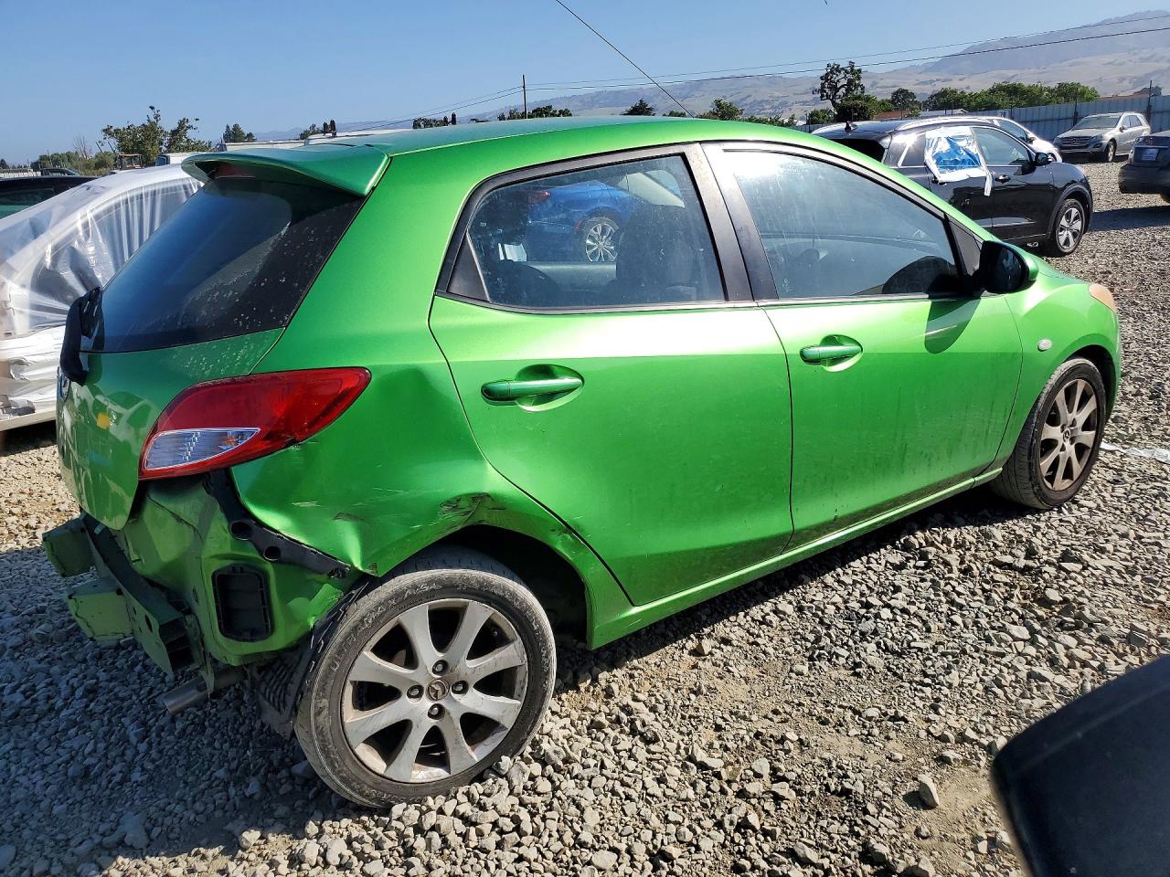 2011 Mazda 2 VIN JM1DE1HZ6B0115636 photo 3
