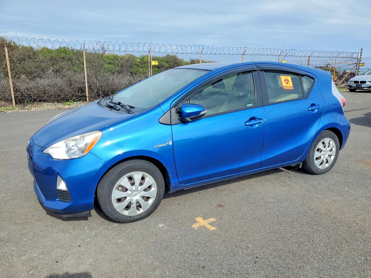 2012 Toyota Prius c th VIN JTDKDTB30C1515343 photo 1