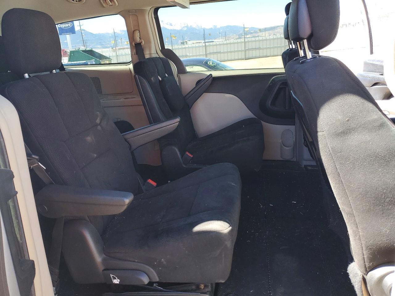 2011 Chrysler Minivan VIN 2A4RR5DG0BR739776 photo 11