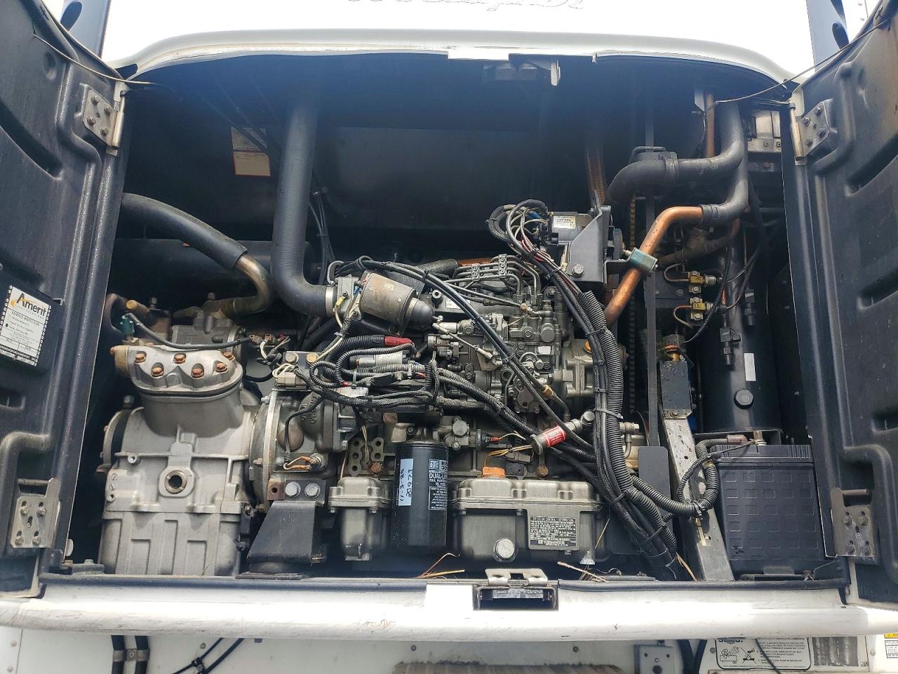2015 UTILITY All models VIN 1UYVS248XFM408326 photo 7