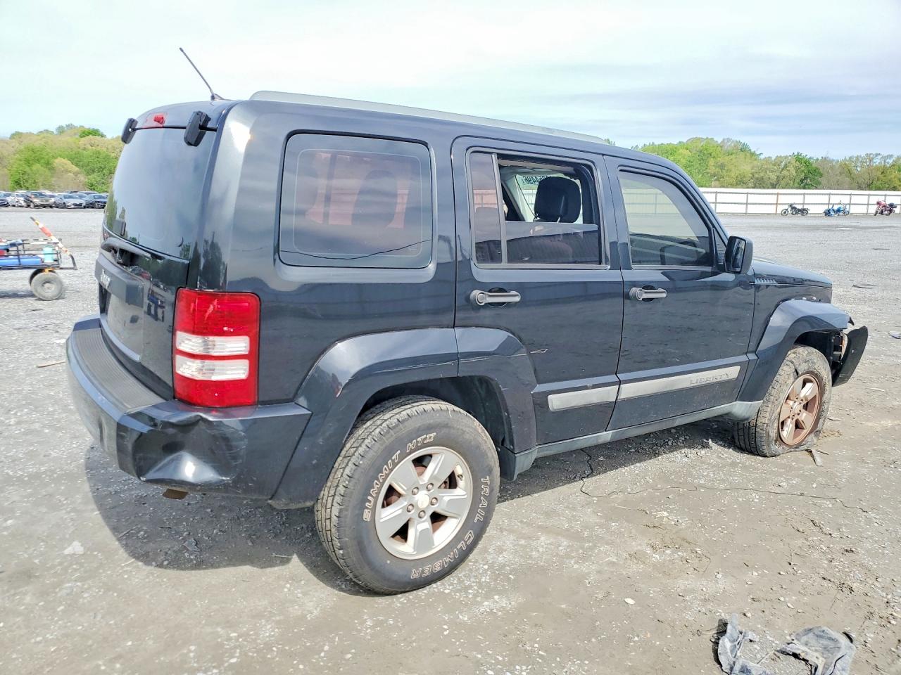 2012 Jeep Liberty VIN 1C4PJMAK1CW105246 photo 3