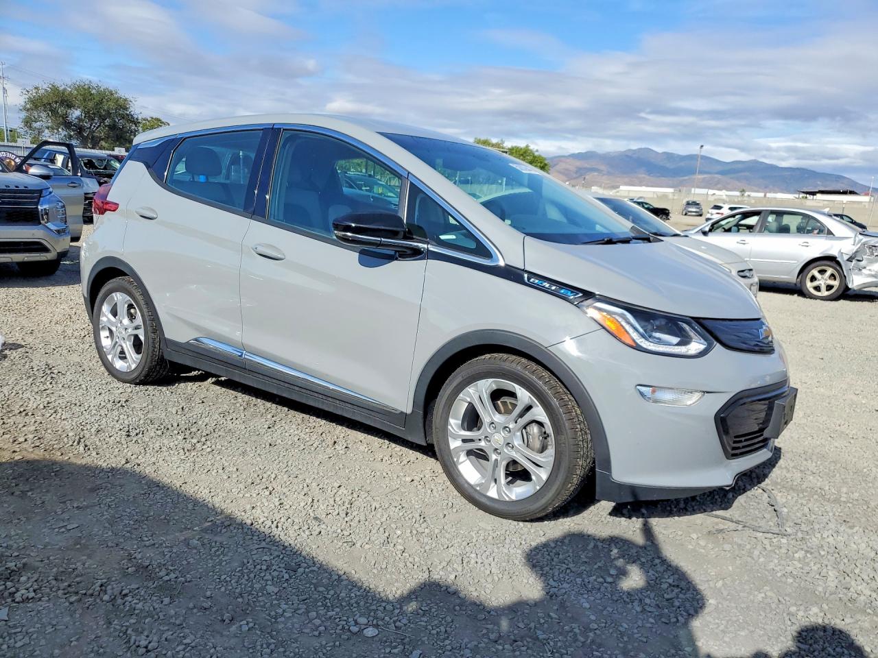 2021 Chevrolet Bolt VIN 1G1FY6S02M4105407 photo 4