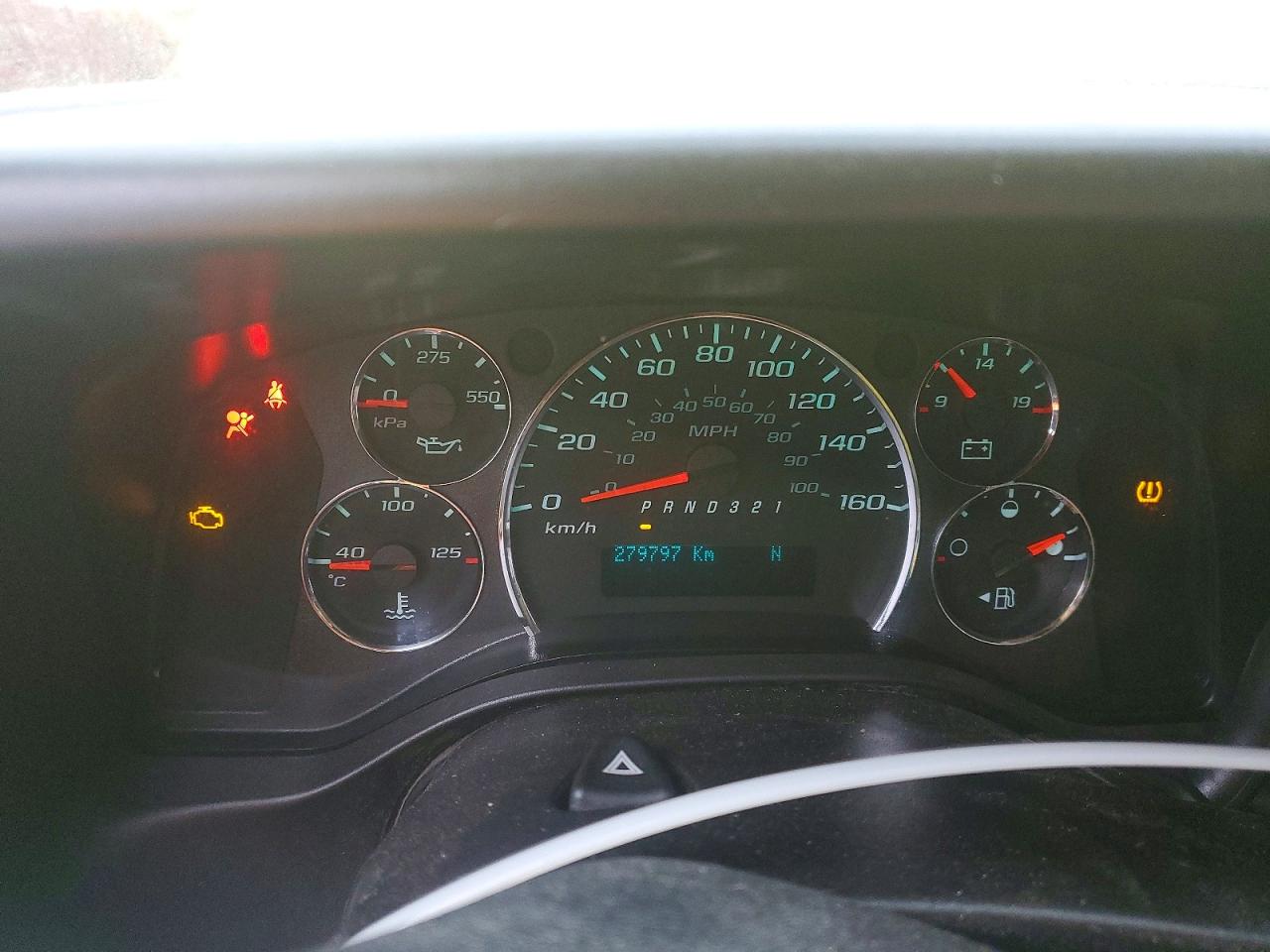 2010 CHEV Express VIN 1GCUGADX8A1138133 photo 9