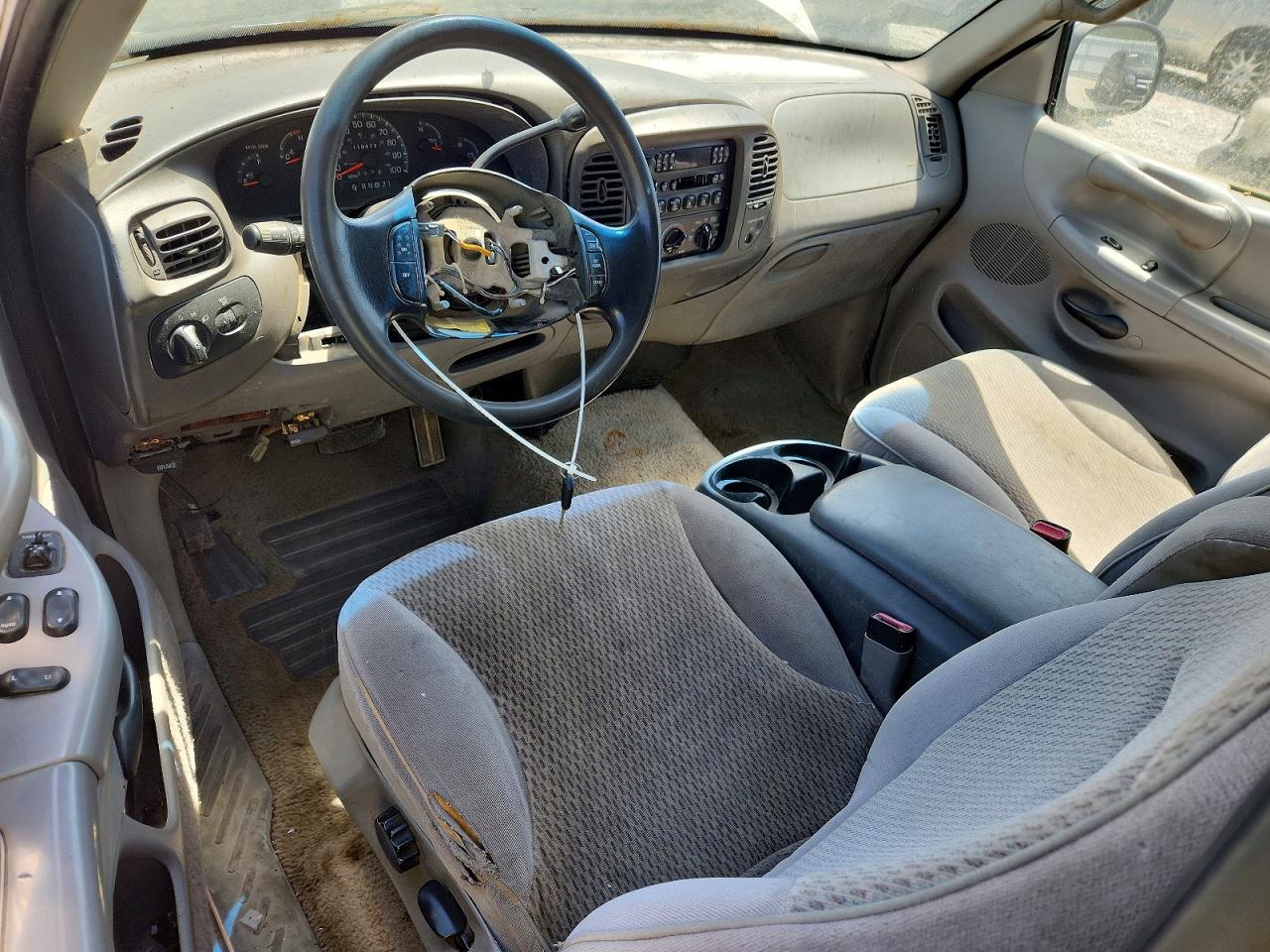 1997 Ford F150 VIN 1FTDX1764VNA58877 photo 8