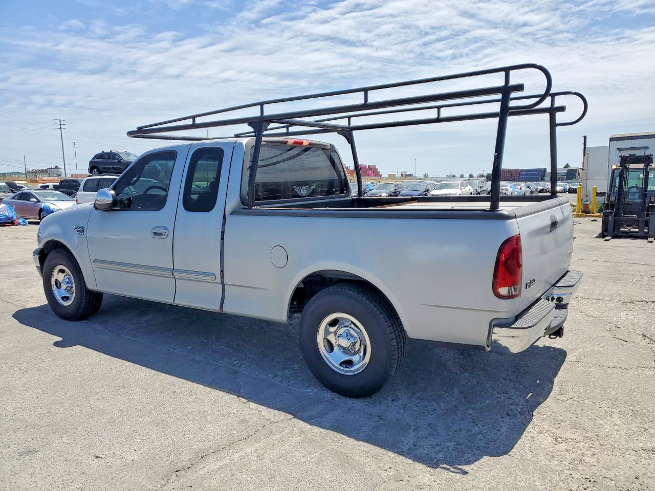 2001 Ford F150 VIN 1FTRX17WX1KF59953 photo 2