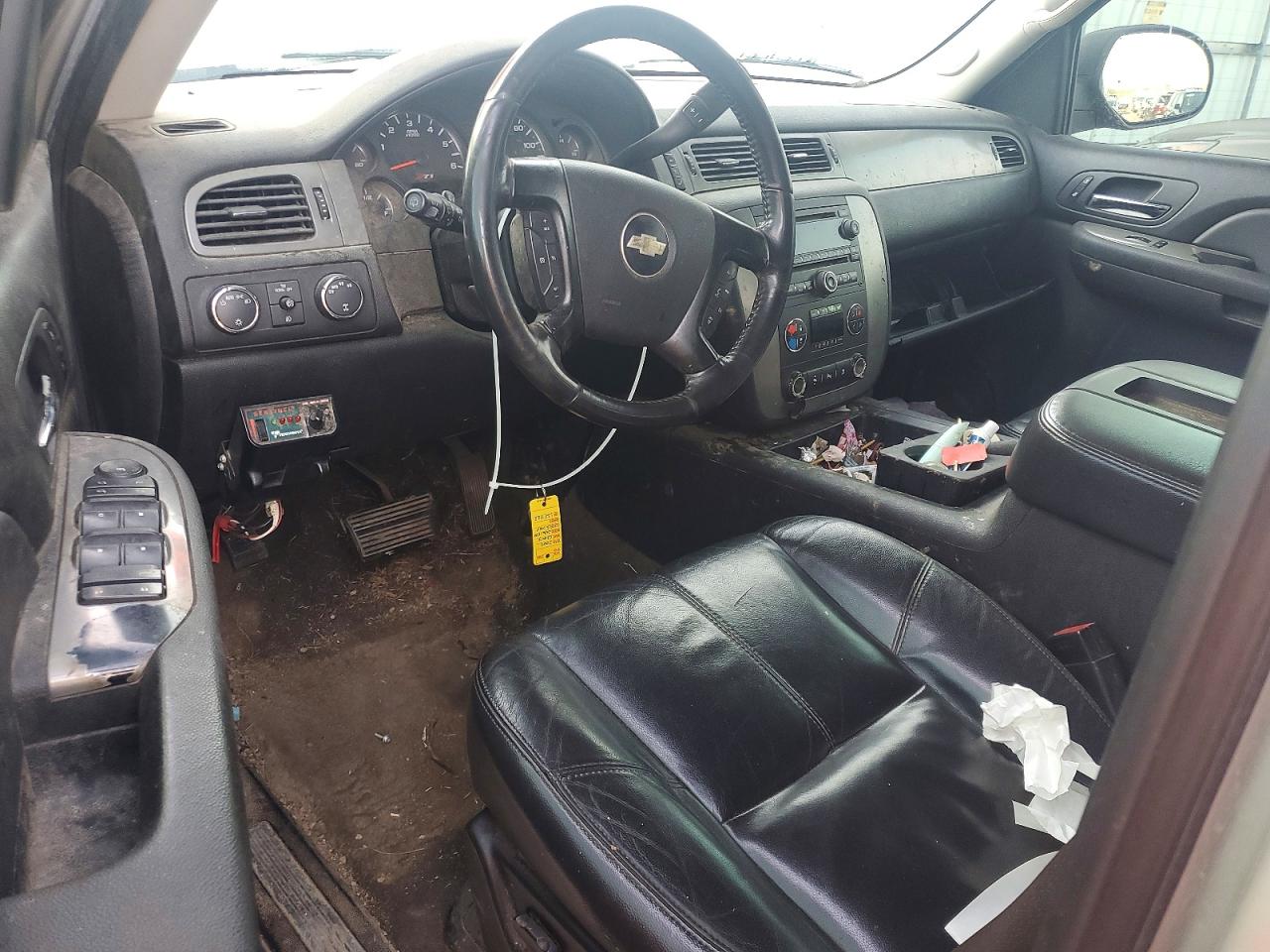 2009 Chevrolet Suburban VIN 1GNFK26309R135433 photo 8