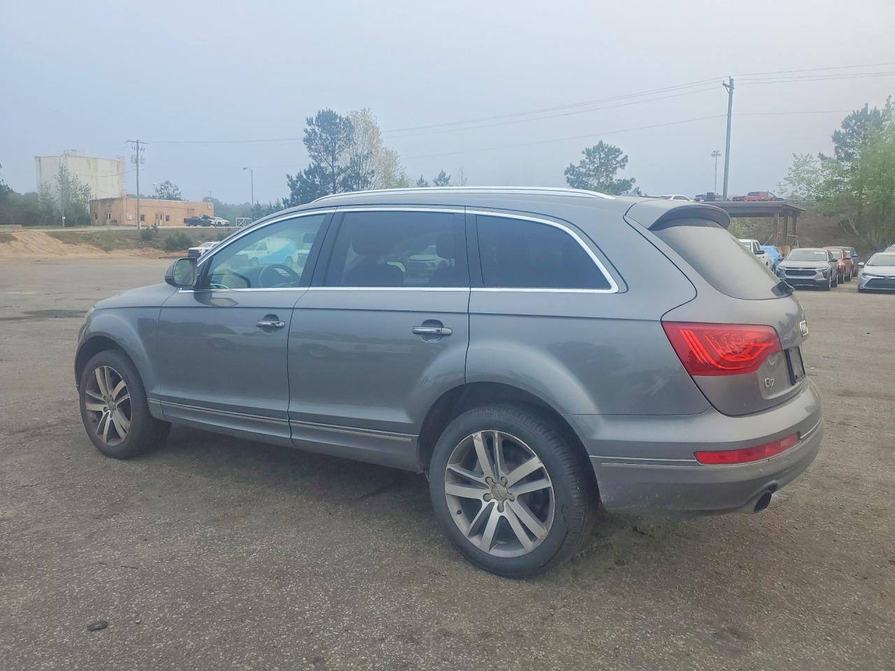 2014 Audi Q7 VIN WA1LGAFE4ED018125 photo 2