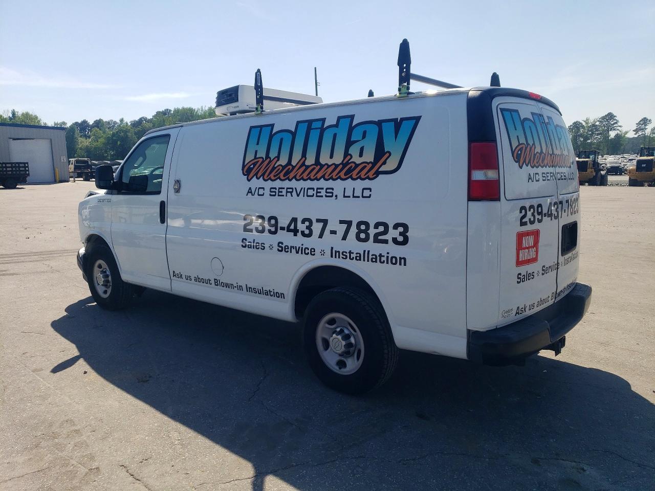 2017 CHEV Express VIN 1GCWGAFF7H1119967 photo 2
