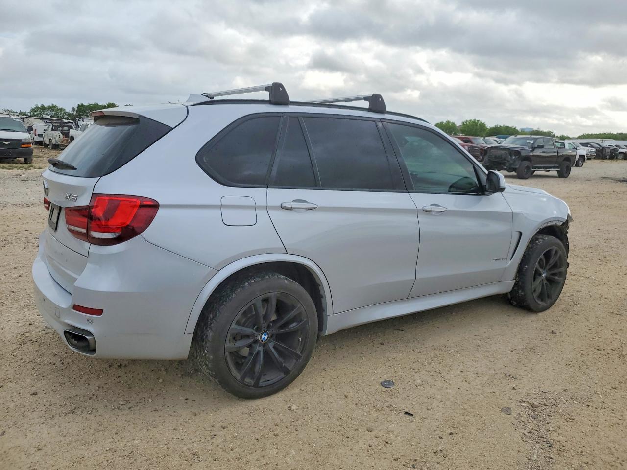 2017 BMW X5 VIN 5UXKR2C35H0X03443 photo 3
