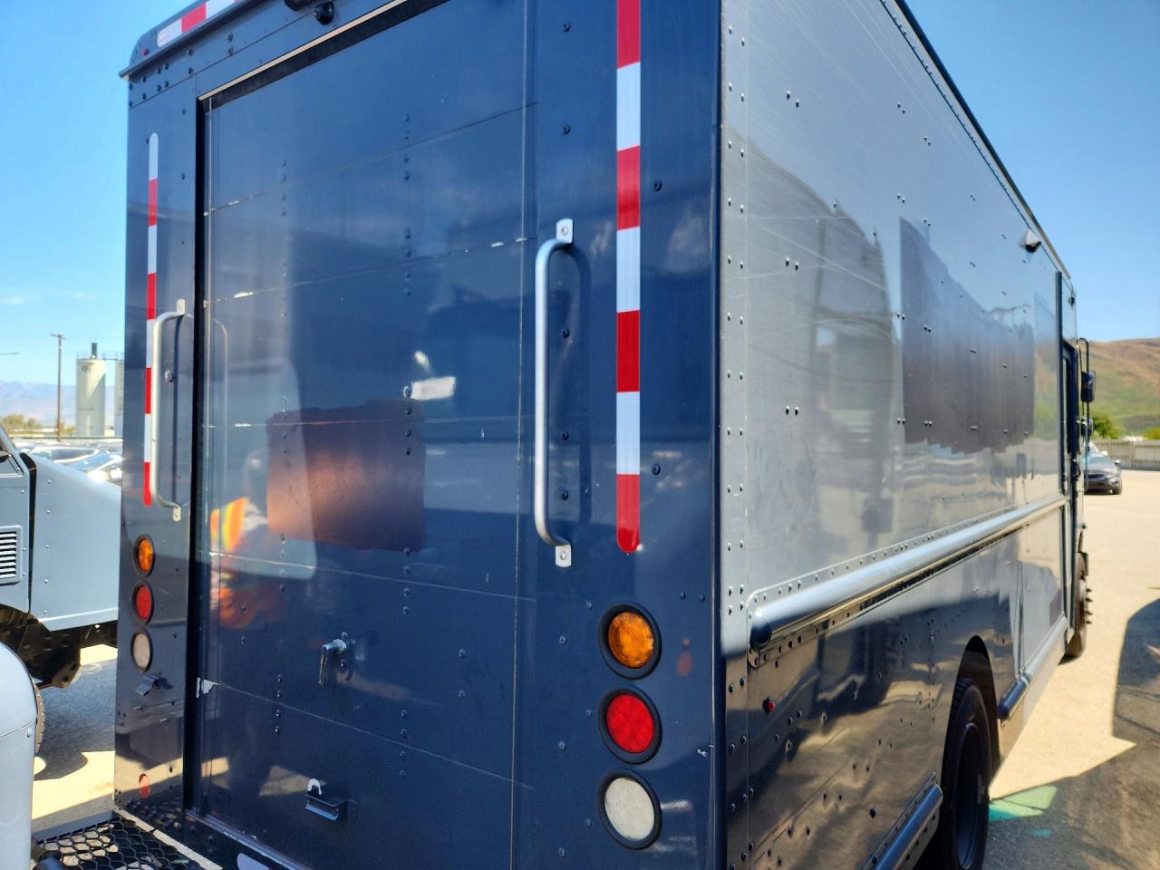 2021 FREIGHTLINER All other VIN 4UZAC2GA2MCMM9248 photo 3