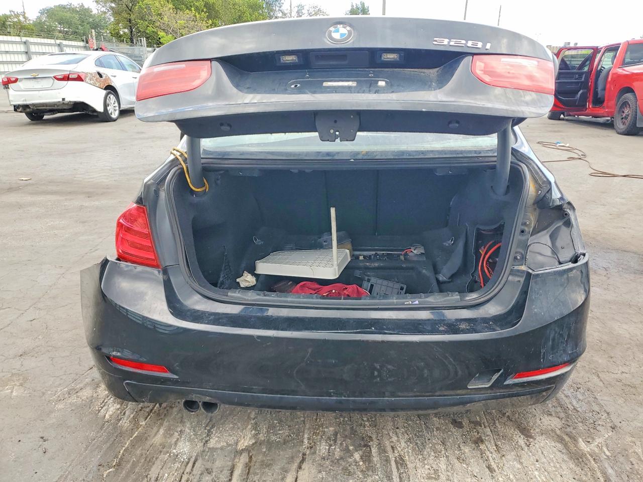 2013 BMW 3 series VIN WBA3C1C55DF442399 photo 6