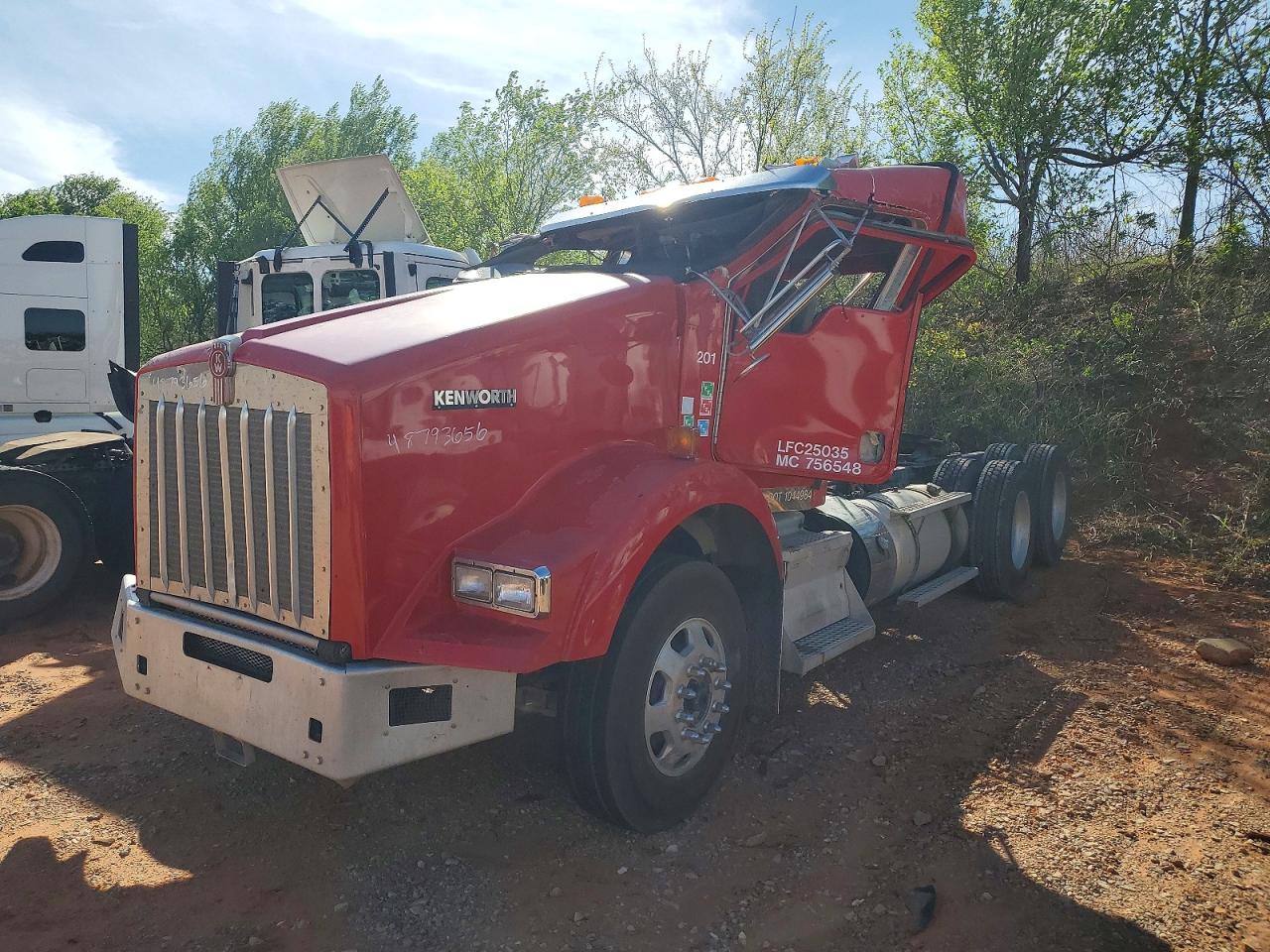 2013 KENWORTH All other VIN 1XKDD49X1DJ340310 photo 2