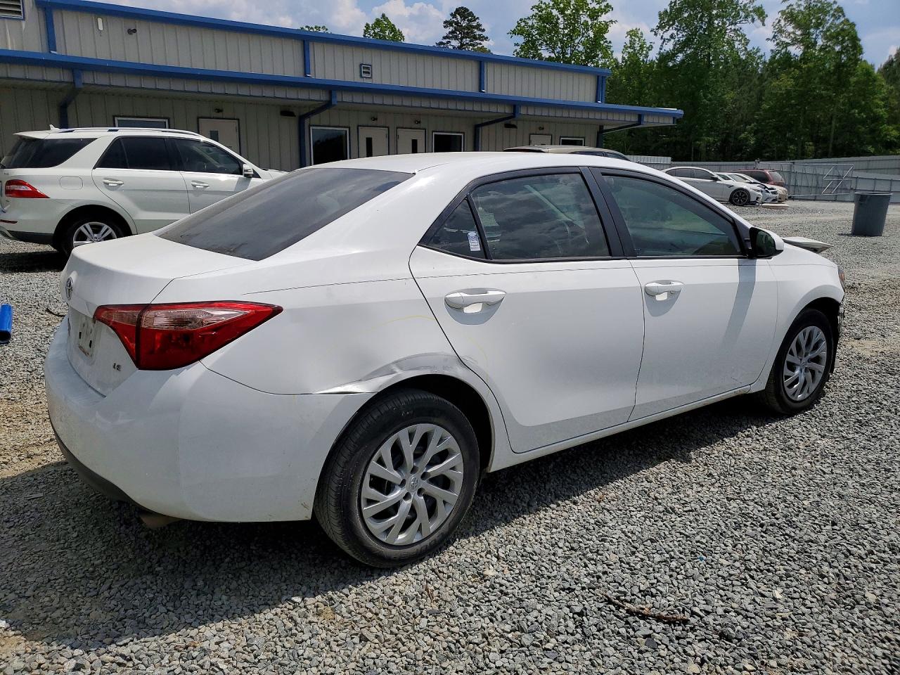 2019 Toyota Corolla VIN 5YFBURHE8KP941853 photo 3
